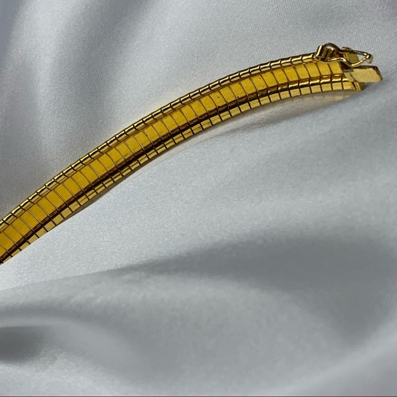 18KT Yellow Gold Over Sterling Silver Patterned Omega Bangle Bracelet 7.25” - Picture 10 of 17